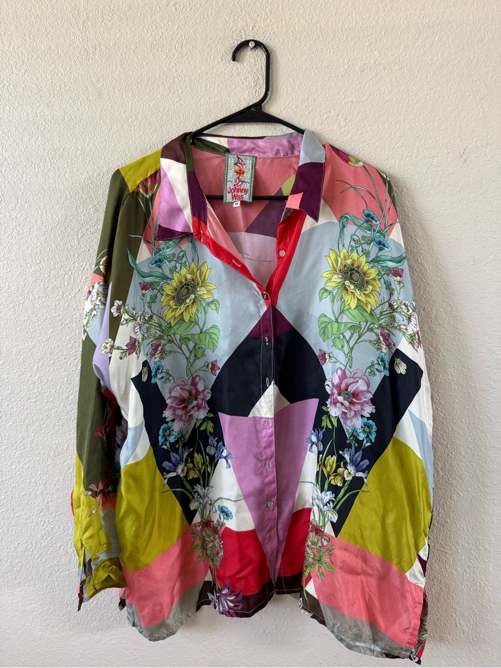 Johnny Was Multicolor Floral Geometric Button-Up silk shirt